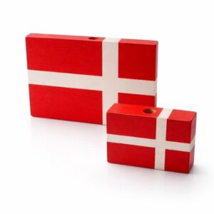 Dannebrogsflag i træ – 2 størrelser