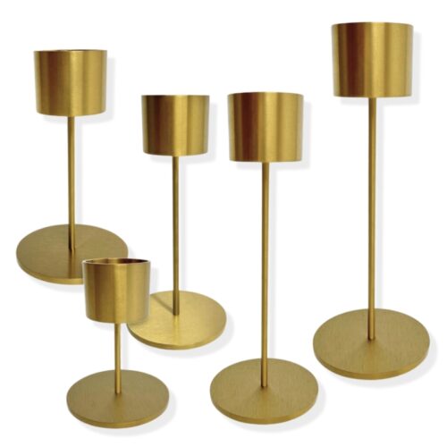 Design din egen kuglelysestage fra My-Candle i messing med kugler i mange flotte farver.