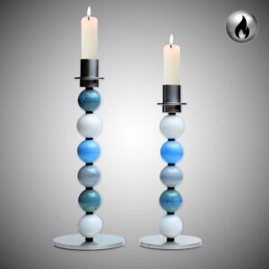 Kuglestagesæt i blå og hvide farver. Bug-selv lysestager